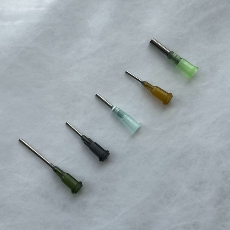 Image of different types of blunt tip needles