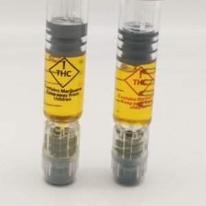 picture of cannabis oil syringe